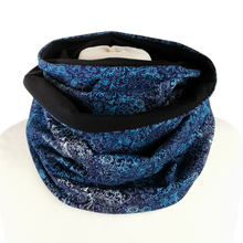 Lade das Bild in den Galerie-Viewer, Loop "Skye" dunkelblau rund Jersey Schlauchschal