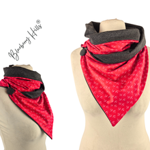 Lade das Bild in den Galerie-Viewer, Loop "Kysta" rot mit Ankern und Knopf Wickelloop maritim