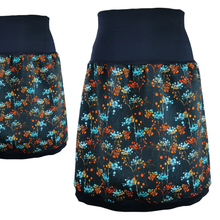 Lade das Bild in den Galerie-Viewer, Rock "Nordwind" Jersey knielang blau dunkel Blumen Naturmotiv