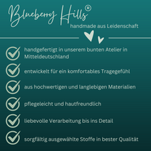 Lade das Bild in den Galerie-Viewer, Beanie "Dahlienblüte" aus Damen jadegrünem Jersey