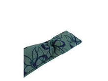 Lade das Bild in den Galerie-Viewer, Haarband Stirnband Knoten Blumen petrol grün blau elastisch Knotenlook breit warm