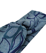 Lade das Bild in den Galerie-Viewer, Haarband Stirnband Knoten Blumen blau petrol elastisch Knotenlook breit warm