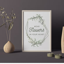 Lade das Bild in den Galerie-Viewer, Bild Sofort Download Blumen png jpg Schrift Poster selber drucken minimalistisch Büro Wall art Eukalyptus romantisch hygge grün Blumenranken
