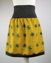 Lade das Bild in den Galerie-Viewer, Rock "Synn" - Damenrock aus Jersey mit Pusteblumen senf petrol