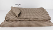 Lade das Bild in den Galerie-Viewer, Sommerdecke XXL Waffelpique 150x200 Tagesdecke Sofadecke 8 Farben