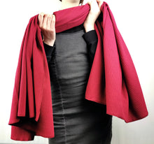 Lade das Bild in den Galerie-Viewer, Tuch XXL bordeaux Waffeljersey Dreieckstuch Mehrzwecktuch