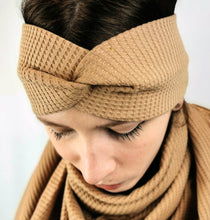 Lade das Bild in den Galerie-Viewer, Haarband mit Knoten Waffeljersey milchkaffeebraun