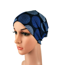 Lade das Bild in den Galerie-Viewer, Beanie Damen blau Jersey Mandala