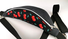 Lade das Bild in den Galerie-Viewer, Cross bag Kirschen Bauchtasche Hip bag