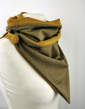 Lade das Bild in den Galerie-Viewer, Loop mit Knopf bronze Fischgrat edel