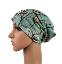 Lade das Bild in den Galerie-Viewer, Beanie Damen Jersey Bambus mintgrün Blumen Pastellfarben