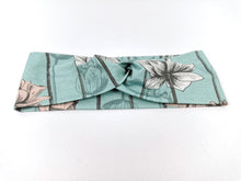 Lade das Bild in den Galerie-Viewer, Haarband mit Knoten Bambus Jersey mintgrün