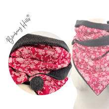 Lade das Bild in den Galerie-Viewer, Winterloop Fleece RANKEN Rot – warmer Fleeceloop Rot Grau mit Blumenranken
