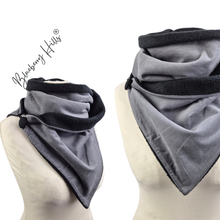 Lade das Bild in den Galerie-Viewer, Winterloop Fleece FEINCORD Grau – warmer Fleeceloop mit schwarzem Fleece
