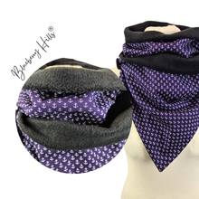 Lade das Bild in den Galerie-Viewer, Winterloop Fleece ANKER Lila – warmer Fleeceloop mit maritimem Ankermuster
