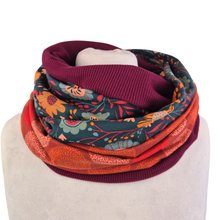 Lade das Bild in den Galerie-Viewer, Loop aus 3 Stoffen Wendeloop Blumen
