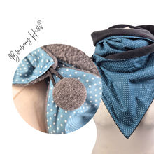 Lade das Bild in den Galerie-Viewer, Winterloop Fleece MINI DOTS taubenblau – warmer Fleeceloop mit Punkten
