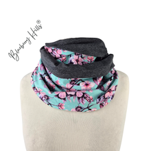 Lade das Bild in den Galerie-Viewer, Loop &quot;Hanami&quot; Kirschblüten Pastell grün Jersey Schlauchschal Loopschal
